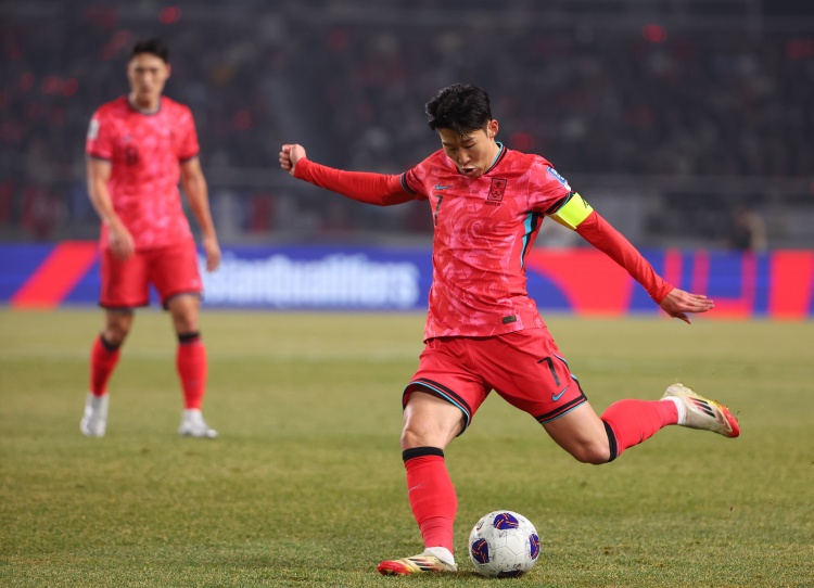 朴主永:预测韩国队将以1胜2平战绩晋级世界杯32强